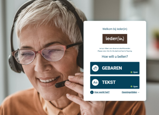 Een teletolk met headset
