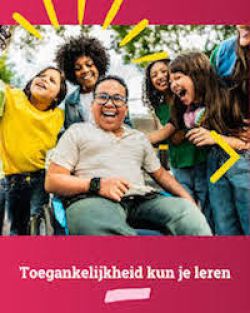 Een groepje leerlingen waarvan een in een rolstoel