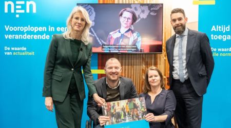 Overhandiging NEN-norm aan de minister