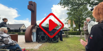 Bij Natuurpoort TerSpegelt worden 2 off-the-road stoelen onthuld.