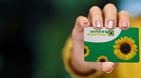 Groene kaart met zonnebloem. De zonnebloem keycort